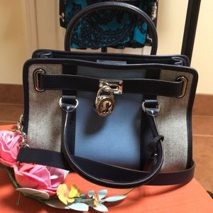 Michael Kors Bag never used Blues-includes dust bag.